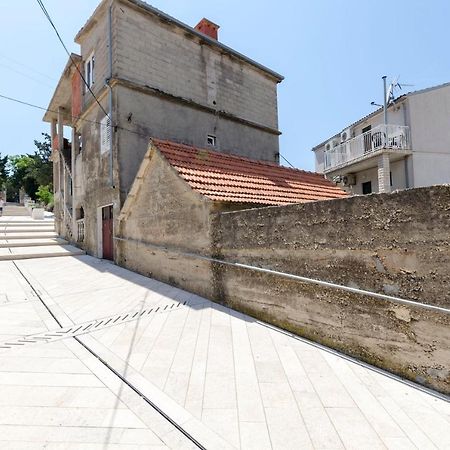 פרימוסטן Apartments Mirko מראה חיצוני תמונה