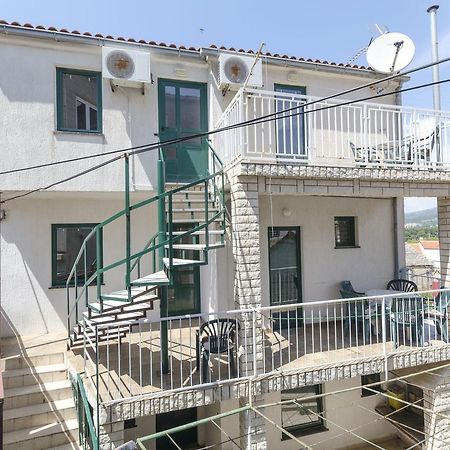 פרימוסטן Apartments Mirko מראה חיצוני תמונה