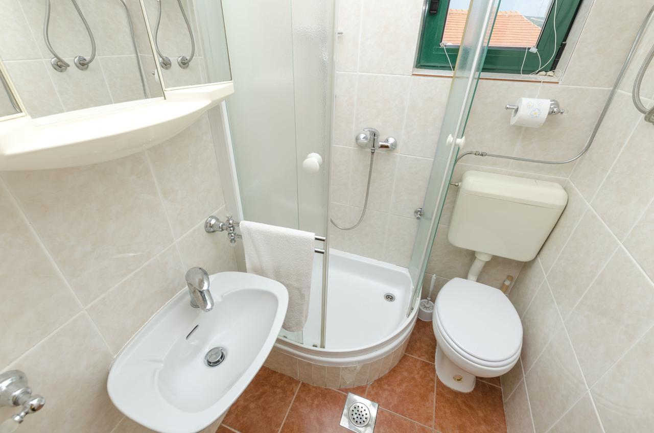 פרימוסטן Apartments Mirko מראה חיצוני תמונה