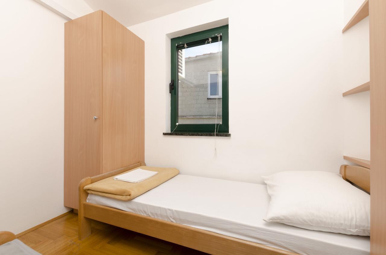 פרימוסטן Apartments Mirko מראה חיצוני תמונה